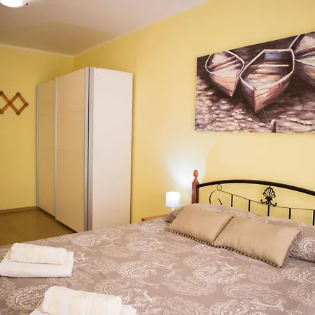 Vakantiehuis Schoenes Emma By Interhome
